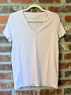 T127 - J. Crew Pale Pink V-Neck Short Sleeve Tee